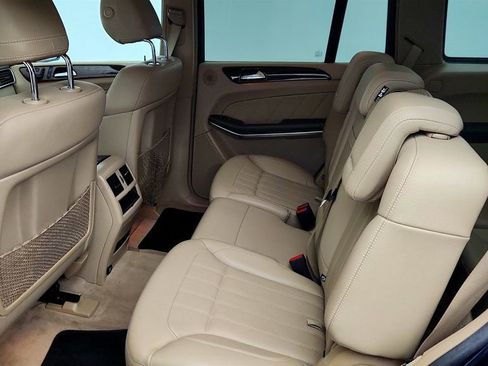 Used 2014 Mercedes-Benz GL 450 4MATIC 4dr GL 450 with Premium w/ Lighting Package image 20