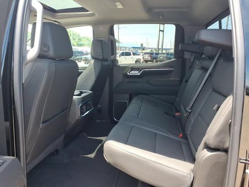 New 2026 GMC Sierra 1500 SLT w/ SLT Premium Plus Package AWD/4WD image 15