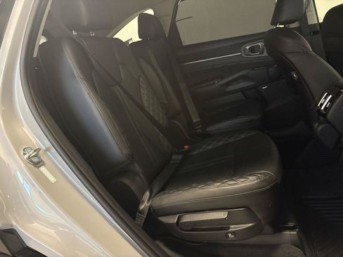 Used 2023 Kia Sorento SX Prestige AWD/4WD image 47