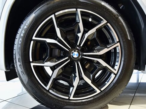 Used 2023 BMW X3 xDrive30i w/ M Sport Package AWD/4WD image 9