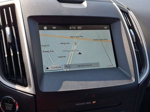 Used 2016 Ford Edge SEL w/ Equipment Group 201A FWD image 17