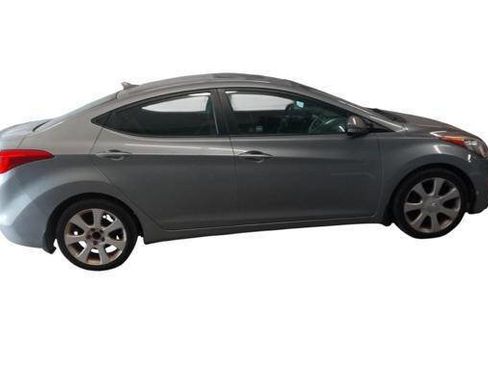 Used 2012 Hyundai Elantra Limited FWD image 7