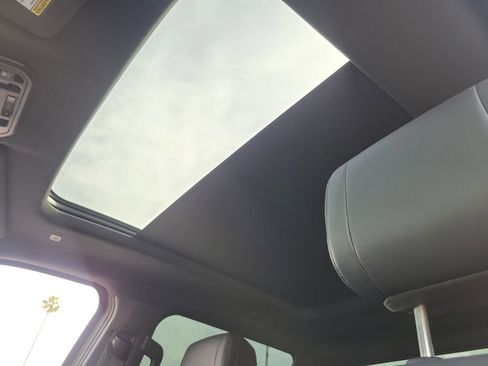 Used 2025 Toyota Tundra Limited image 20