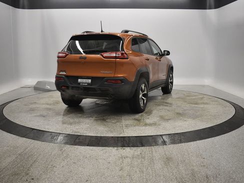 Certified 2016 Jeep Cherokee Trailhawk w/ Comfort/Convenience Group image 10