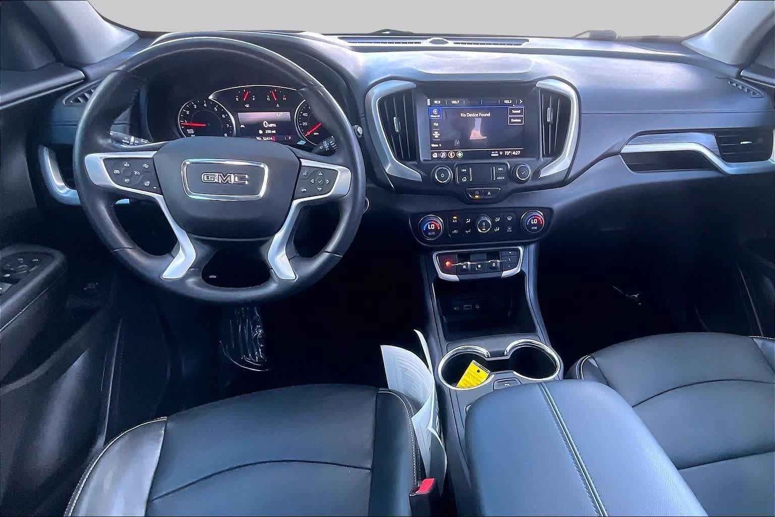 Used 2022 GMC Terrain SLT w/ Tech Package FWD image 16