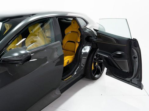 Used 2024 Ferrari Purosangue image 21