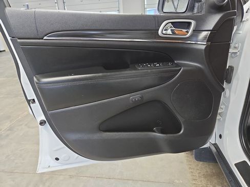 Used 2021 Jeep Grand Cherokee Limited w/ Premium Lighting Group AWD/4WD image 12