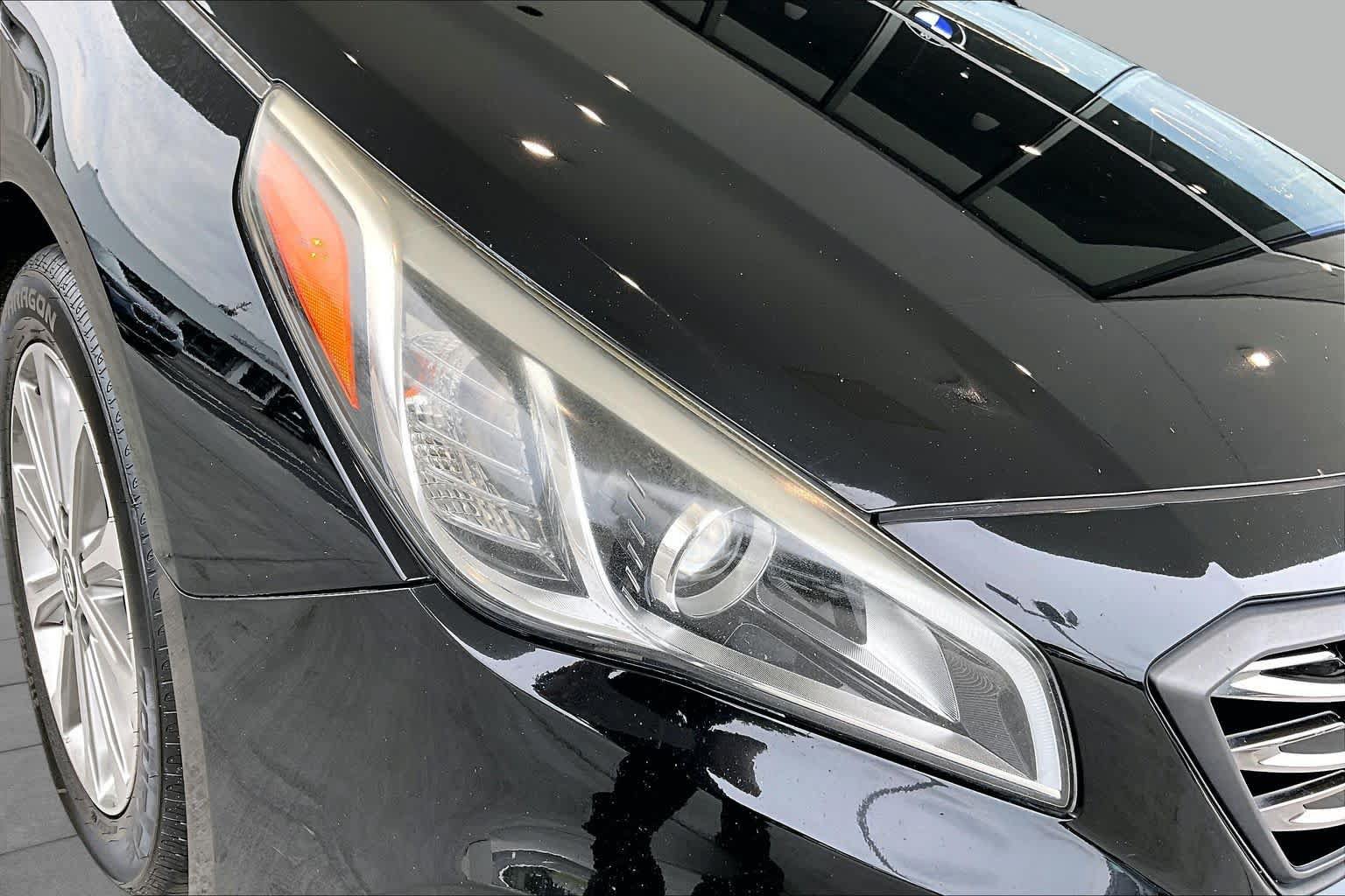 Used 2017 Hyundai Sonata Limited w/ Ultimate Package 04 FWD image 26