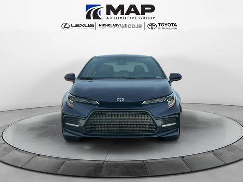Used 2022 Toyota Corolla SE image 8