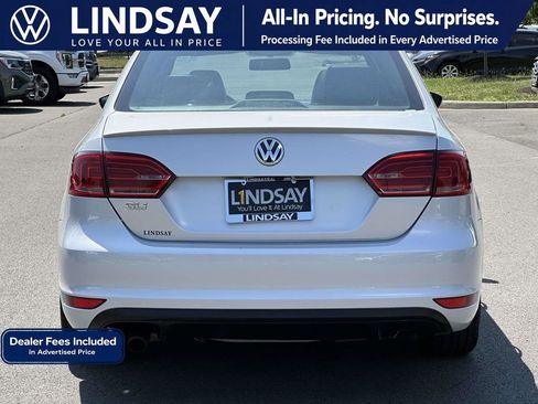 Used 2013 Volkswagen Jetta GLI FWD image 6