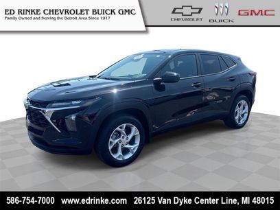 Used 2025 Chevrolet Trax LS w/ LS Convenience Package