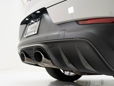 Used 2025 Porsche Cayenne GTS image 31