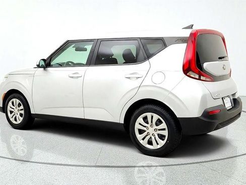 Used 2021 Kia Soul LX FWD image 7