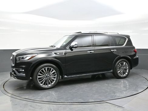 Used 2021 INFINITI QX80 Sensory w/ Cargo Package image 3