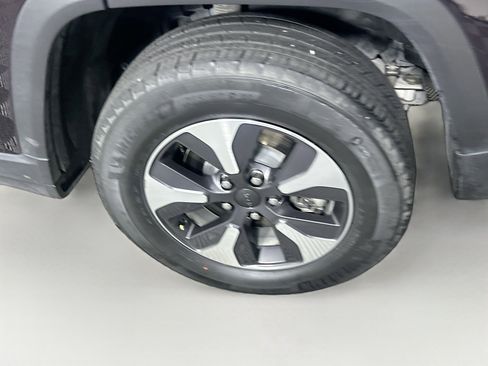 Used 2022 Jeep Grand Cherokee Limited 4xe image 11