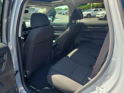 Used 2025 Honda CR-V EX image 12