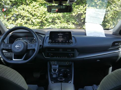 Certified 2023 Nissan Rogue SV AWD/4WD image 15