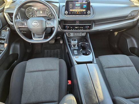 Used 2026 Nissan Rogue SV FWD image 18