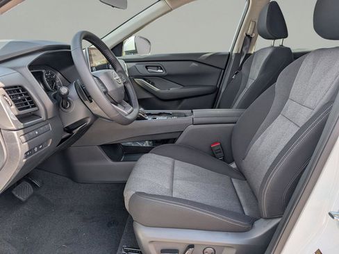 New 2026 Nissan Rogue SV FWD image 17