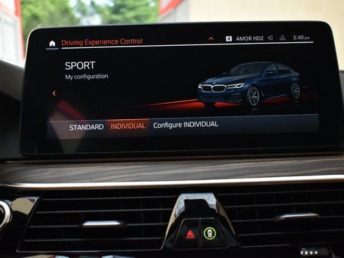 Used 2021 BMW 530i w/ M Sport Package RWD image 27