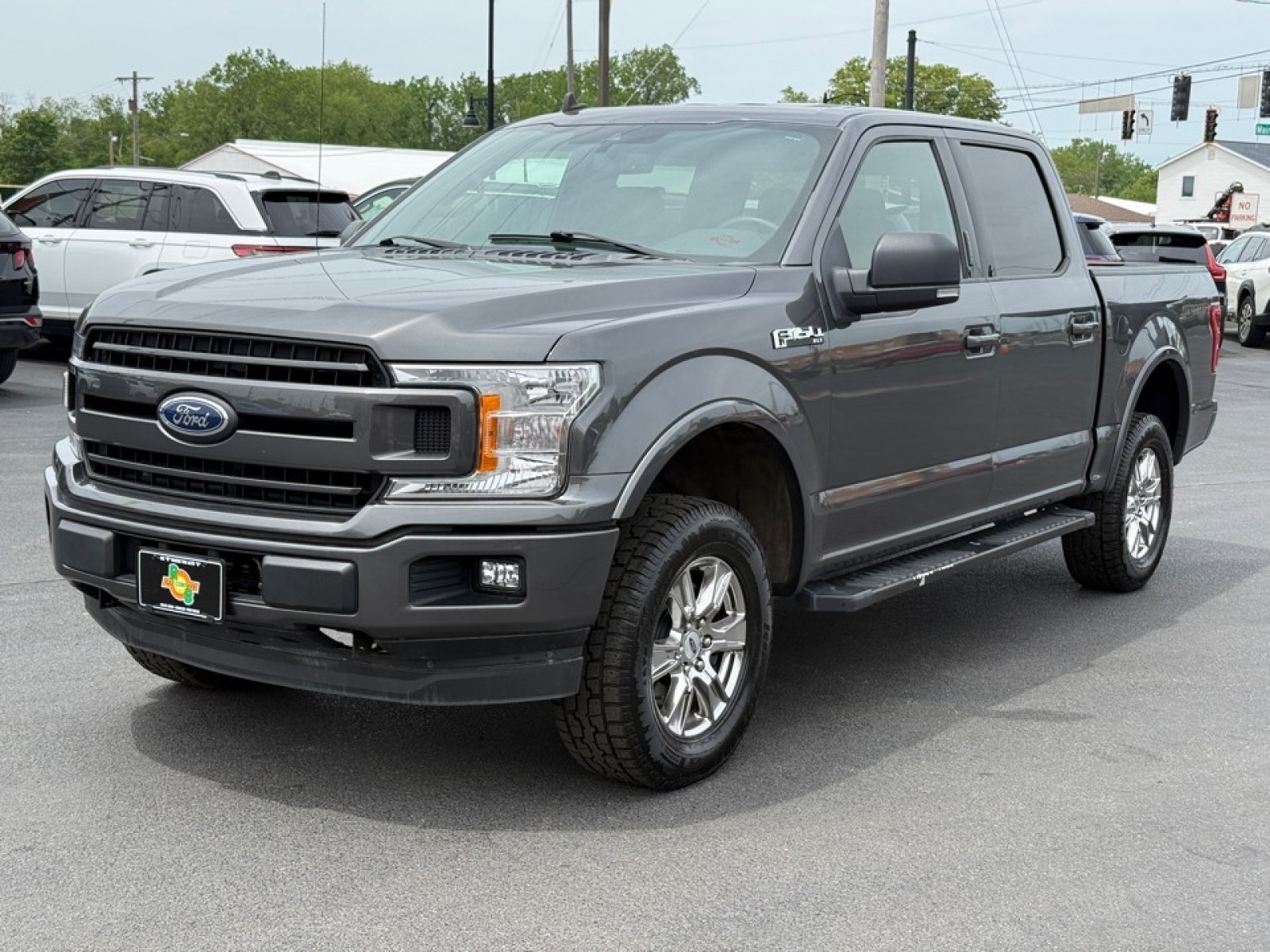 Used 2019 Ford F150 XLT w/ Equipment Group 302A Luxury AWD/4WD image 4