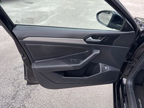 Used 2021 Volkswagen Jetta S w/ Driver Assistance Package image 11