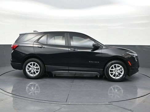Used 2024 Chevrolet Equinox LS FWD image 6
