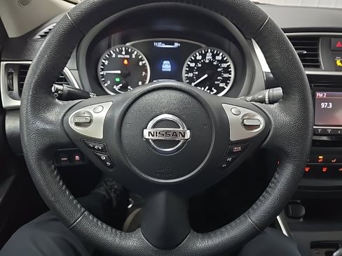 Used 2017 Nissan Sentra SV image 18