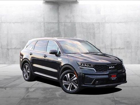 Used 2023 Kia Sorento EX image 2