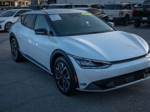 Used 2024 Kia EV6 Light image 3