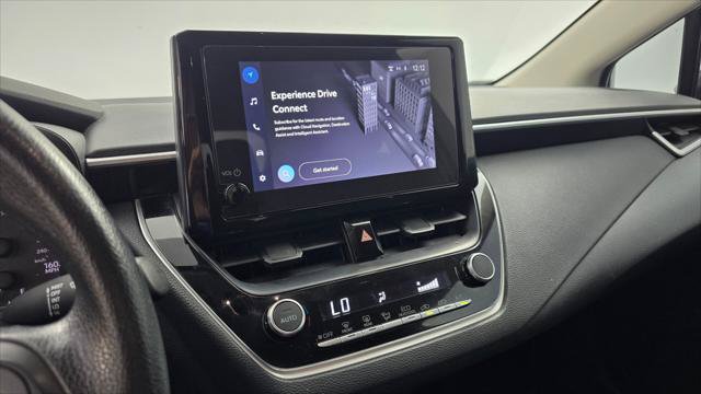 Used 2025 Toyota Corolla LE FWD image 30