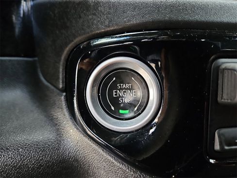 Used 2022 Chevrolet Silverado 1500 LT w/ Safety Package image 26