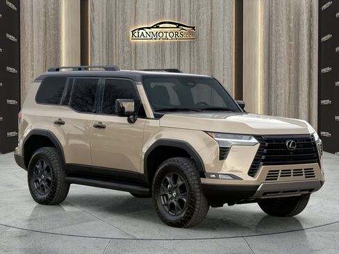 Used 2025 Lexus GX 550 image 1