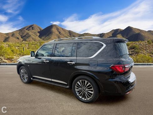 Used 2018 INFINITI QX80 4WD w/ Deluxe Technology Package image 3