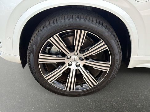 Certified 2024 Volvo XC90 T8 Plus w/ Protection Package Premier AWD/4WD image 10