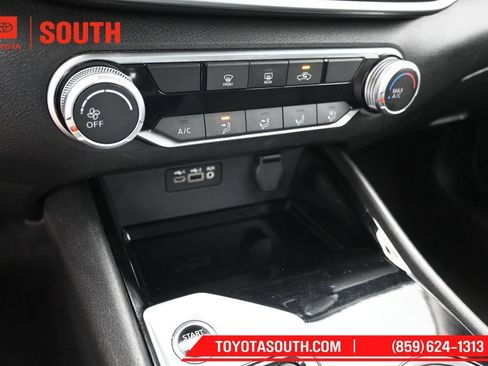 Used 2024 Nissan Altima 2.5 SV FWD image 19