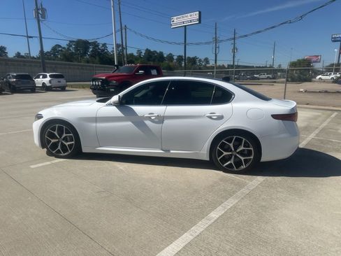Used 2019 Alfa Romeo Giulia Ti image 8