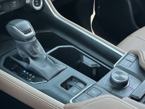 Used 2026 Toyota Grand Highlander AWD image 17
