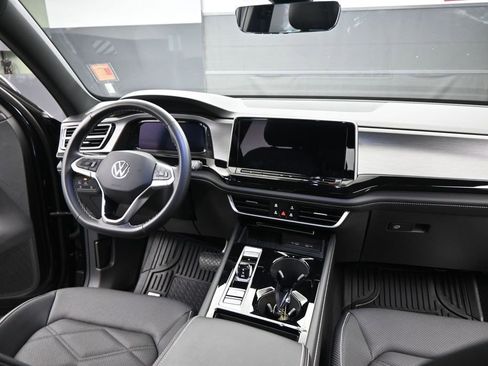 Used 2026 Volkswagen Atlas Cross Sport SE AWD/4WD image 19