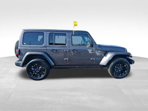 Used 2025 Jeep Wrangler Unlimited Sahara w/ Safety Group image 6