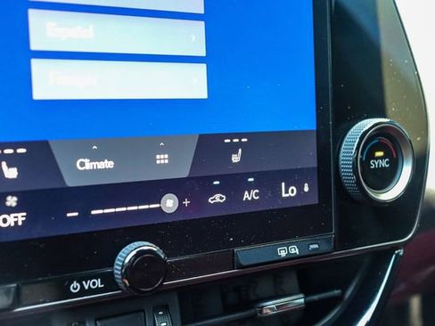 Certified 2025 Lexus NX 250 FWD image 24
