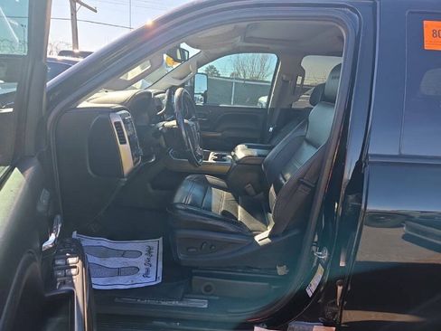 Used 2018 GMC Sierra 3500 Denali AWD/4WD image 4