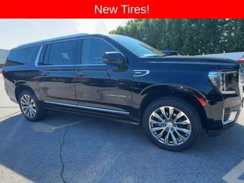 Used 2021 GMC Yukon XL Denali w/ Denali Premium Package AWD/4WD image 2