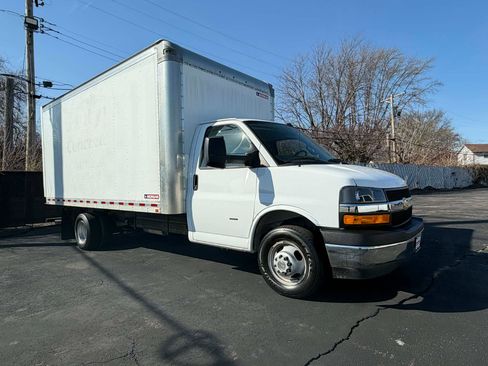 Used 2020 Chevrolet Express 3500 Work Van w/ Power Convenience Package image 3