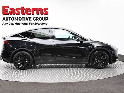 Used 2021 Tesla Model Y Long Range AWD/4WD image 4