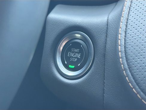 Used 2024 GMC Yukon AT4 w/ Technology Package AWD/4WD image 38