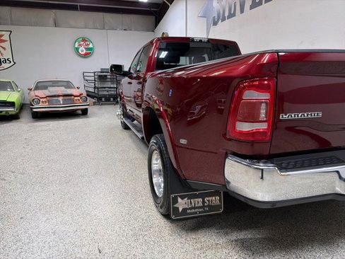 Used 2020 RAM 3500 Laramie image 9