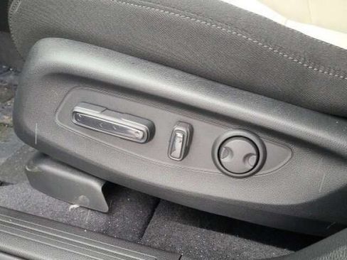 Used 2024 Honda CR-V EX image 18