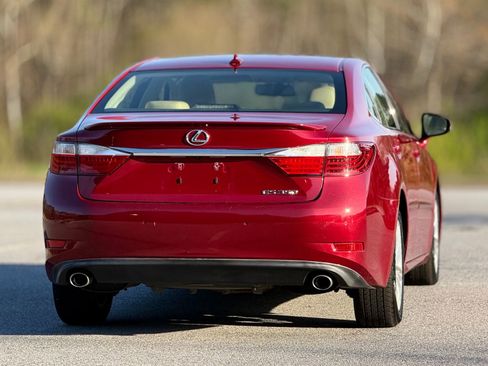 Used 2013 Lexus ES 350 350 w/ Luxury Pkg image 6