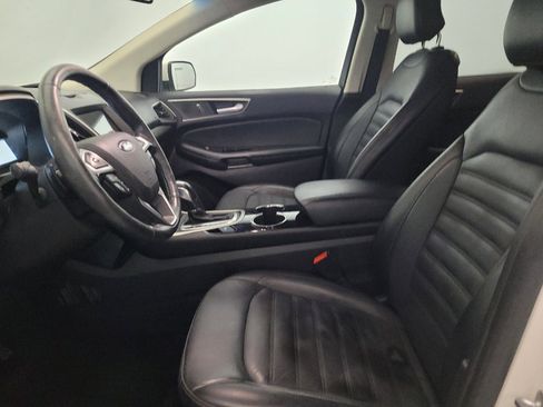 Used 2017 Ford Edge SEL w/ Equipment Group 201A AWD/4WD image 17